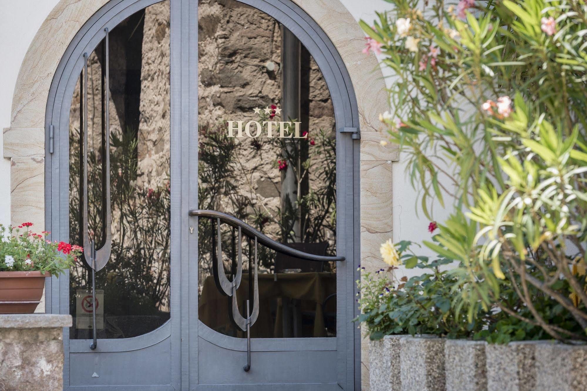Hotel Tyrol Ora / Auer Экстерьер фото