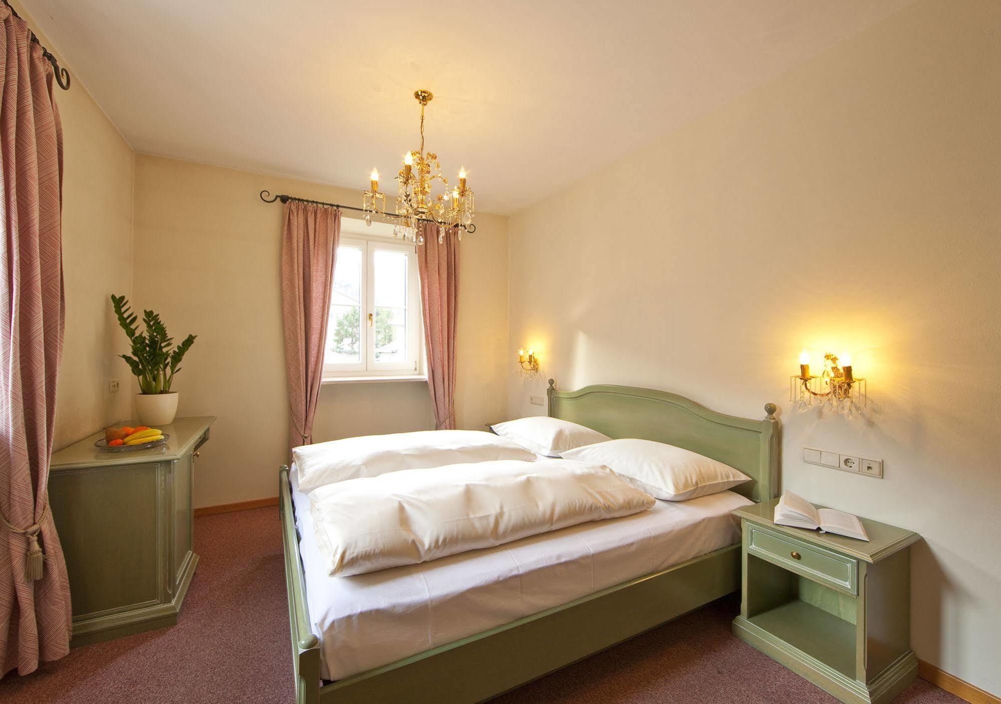 Hotel Tyrol Ora / Auer Экстерьер фото